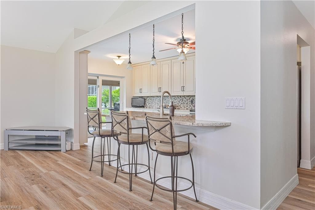 9201 Marigold CT, FORT MYERS FL 33919-9