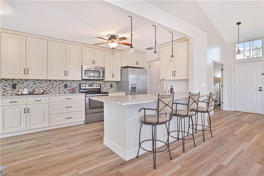 9201 Marigold CT, FORT MYERS FL 33919-13