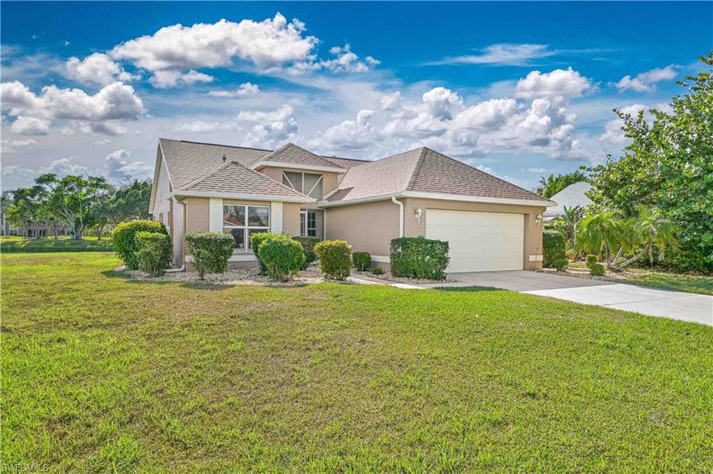 9201 Marigold CT, FORT MYERS FL 33919-3