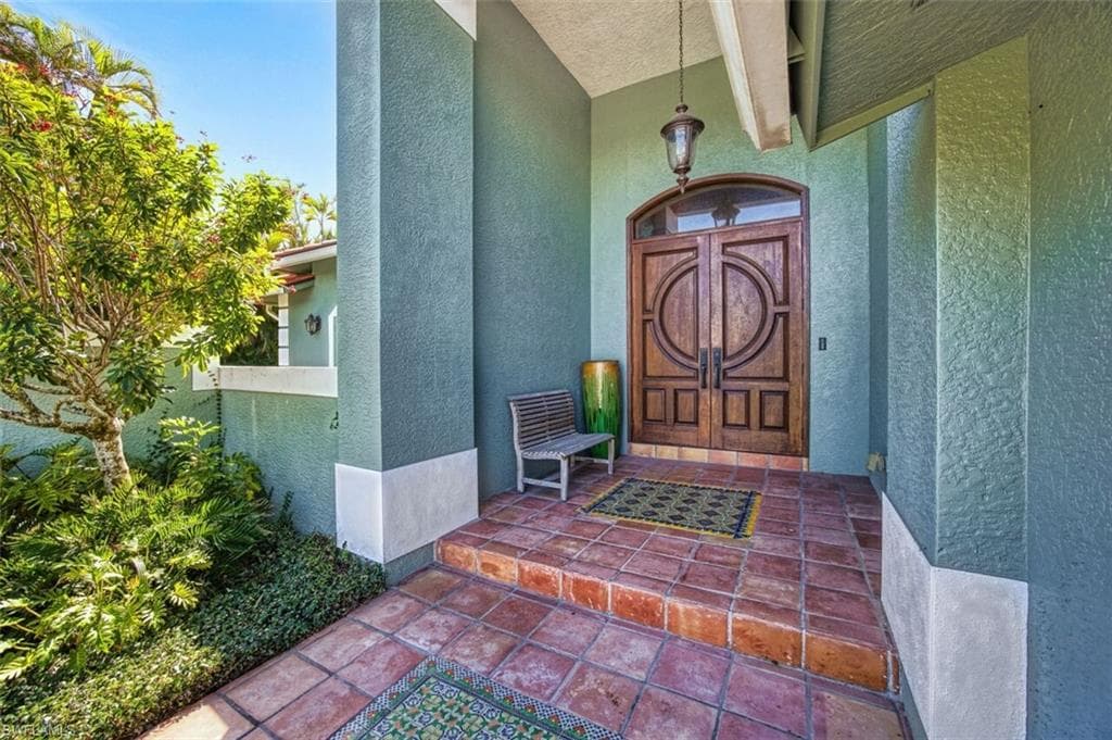 130 Montrose DR-5