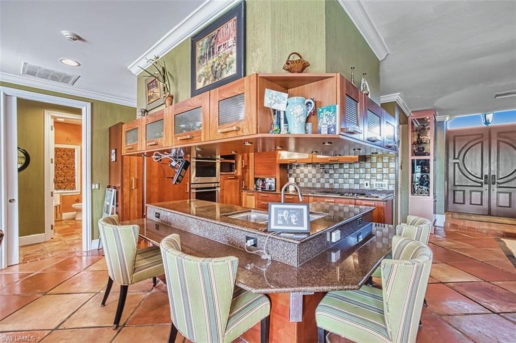 130 Montrose DR-12