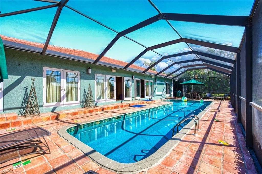 130 Montrose DR-36