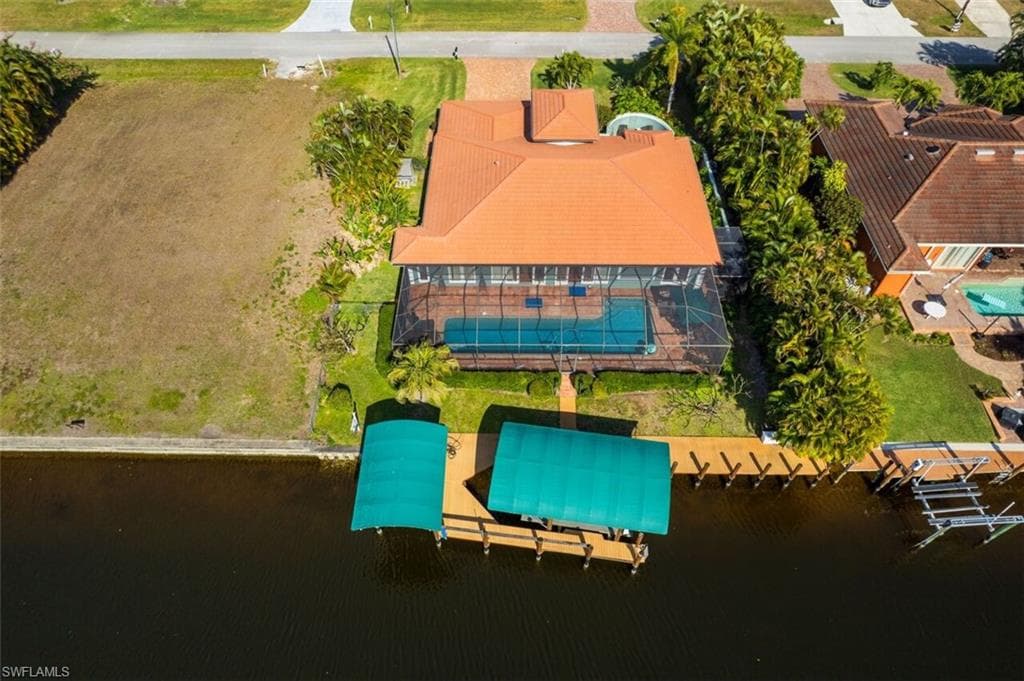 130 Montrose DR-43