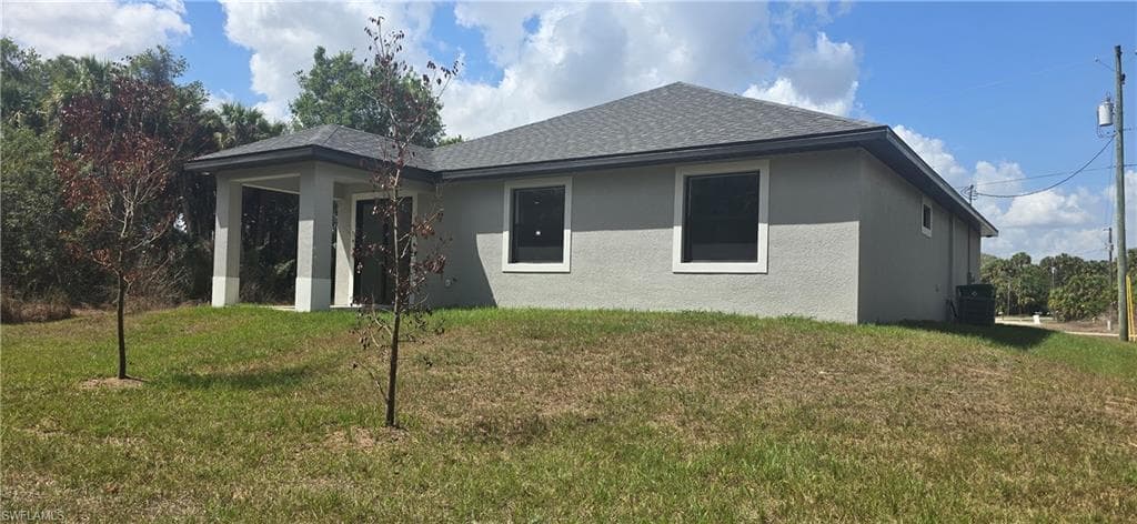 5028 W Tradewinds CIR, LABELLE FL 33935-32