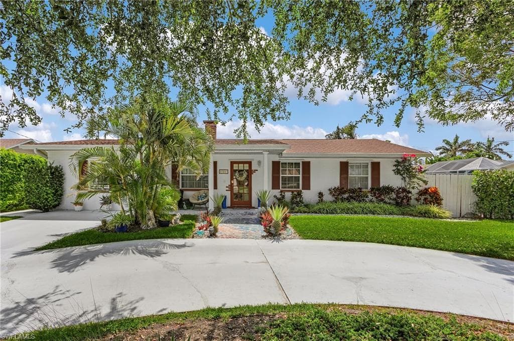 27553 Playa Del Rey LN, BONITA SPRINGS FL 34135-3