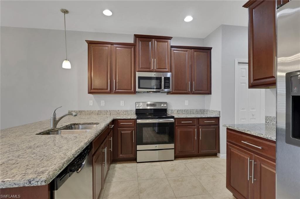 25222 Cordera Point DR, BONITA SPRINGS FL 34135-5