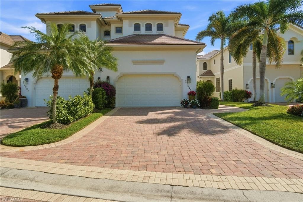 27592 River Reach DR, BONITA SPRINGS FL 34134-44
