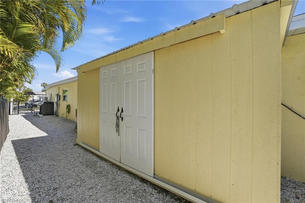 17741 Rebecca AVE-34