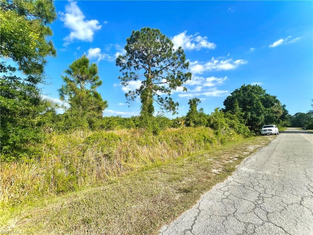 18 Roosevelt AVE, LEHIGH ACRES FL 33936-1