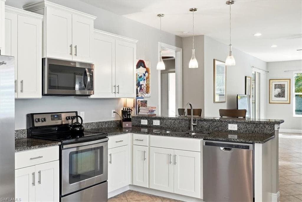 13390 Kent ST, NAPLES FL 34109-8