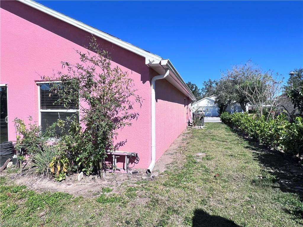 1187 Bush ST E-17