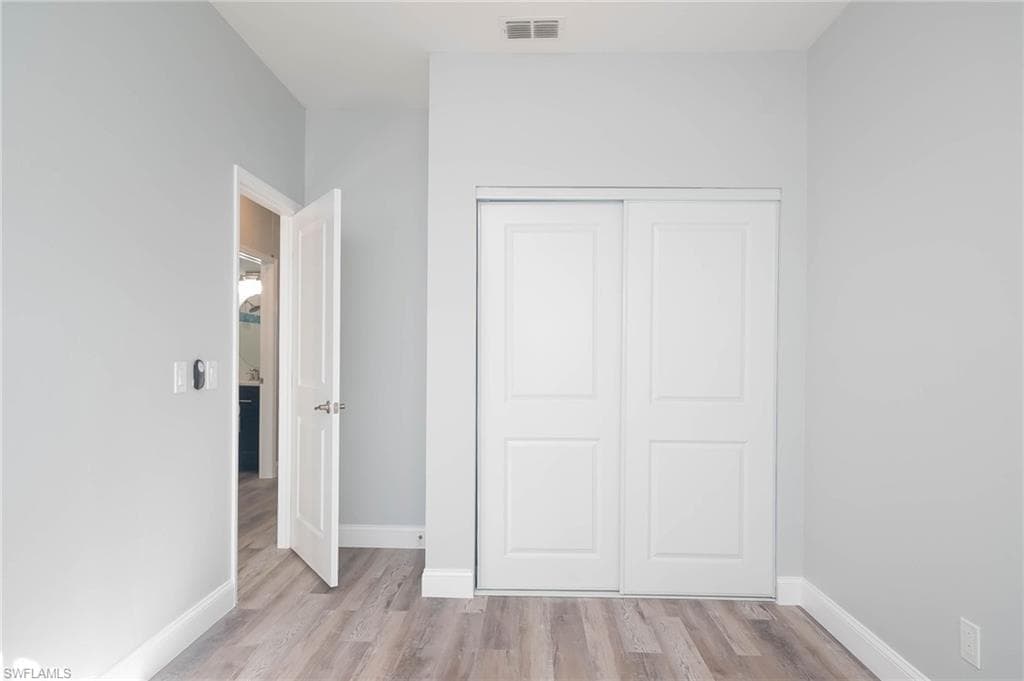 6119 Lake Front DR, FORT MYERS FL 33908-16