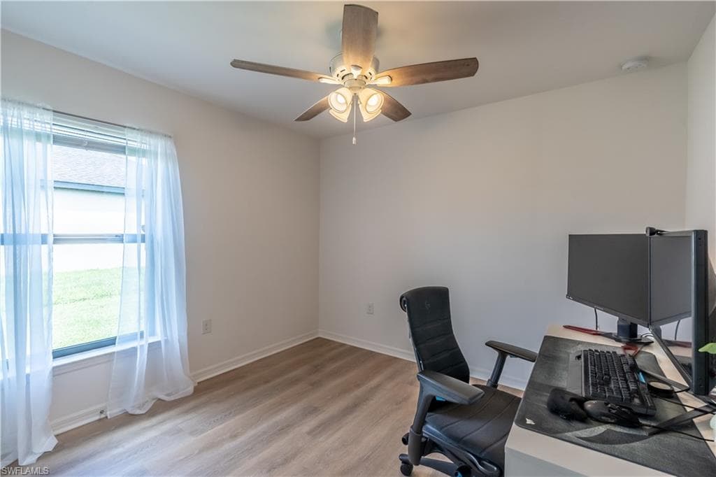 727 Morningview CT-16