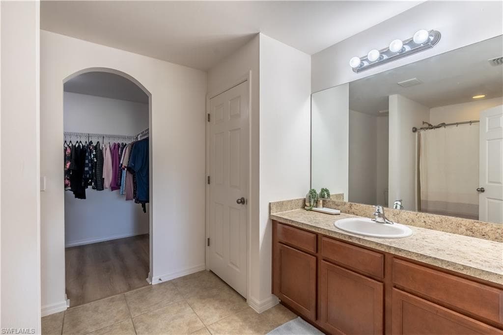 727 Morningview CT-21