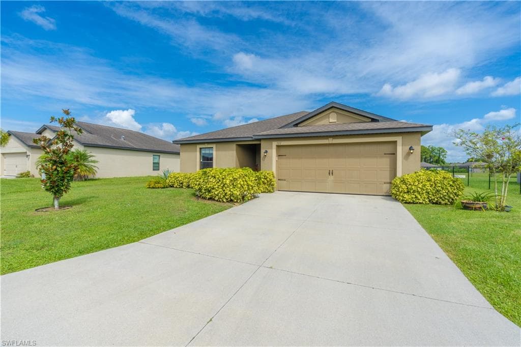 727 Morningview CT-29