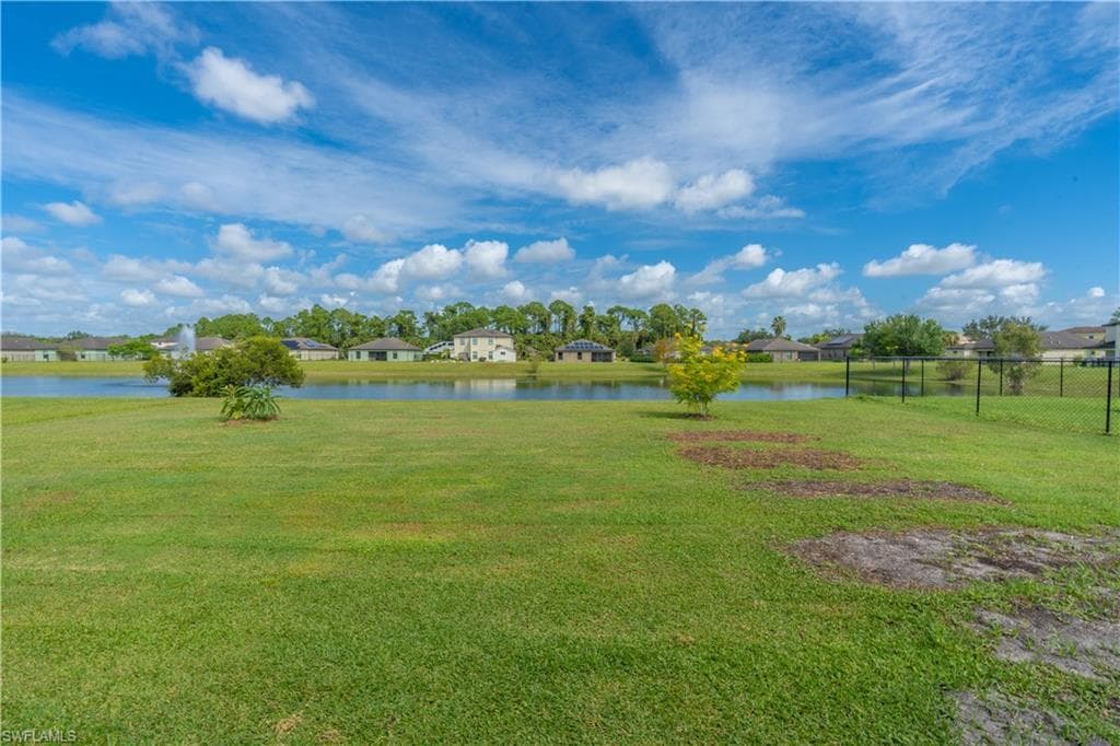 727 Morningview CT-33
