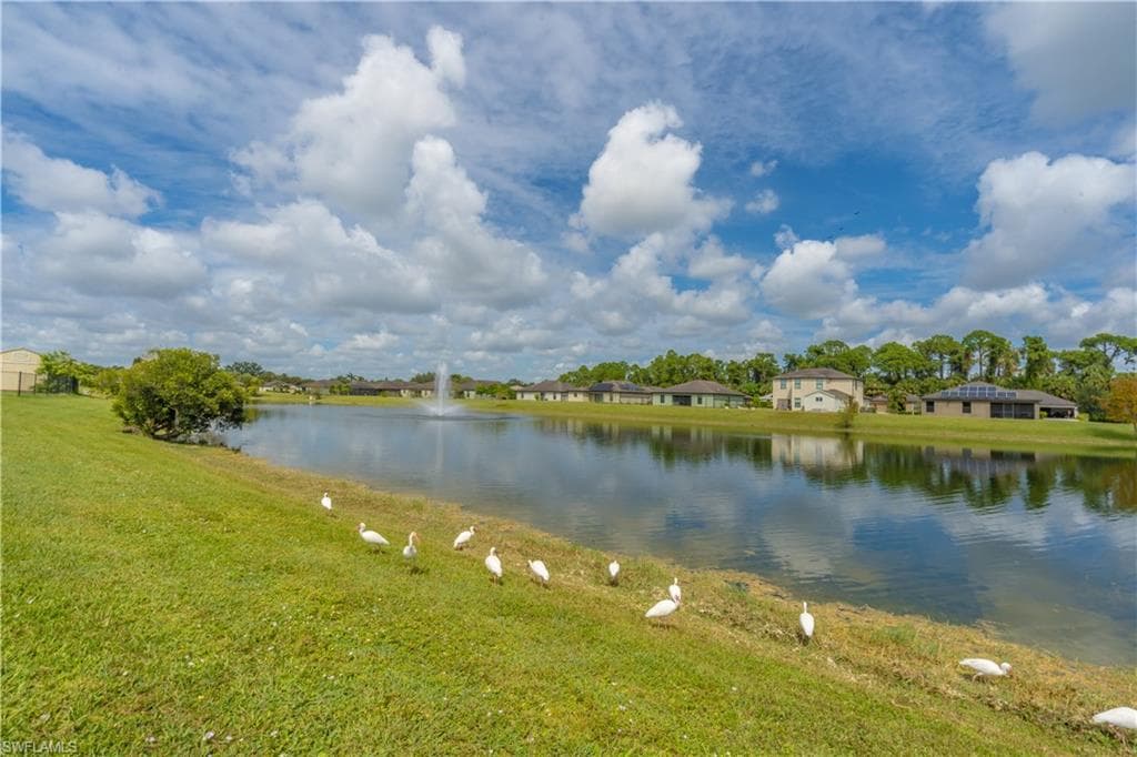 727 Morningview CT-39