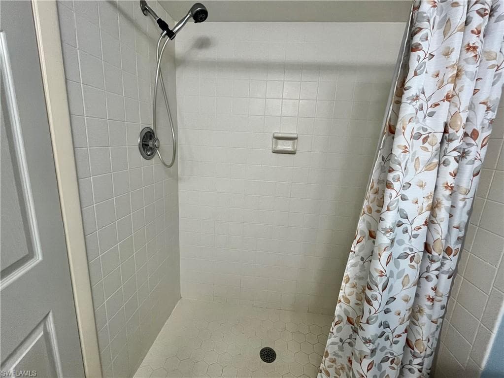 1356 Myerlee Country Club BLVD 2-27