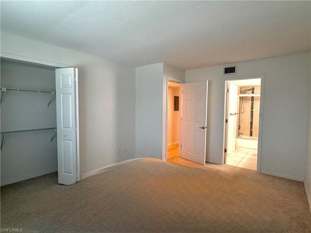 1001 Foxfire LN # 301, NAPLES FL 34104-5