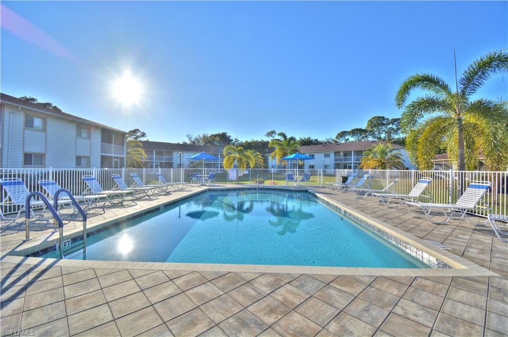 2330 Naples Trace CIR # 903, NAPLES FL 34109-18