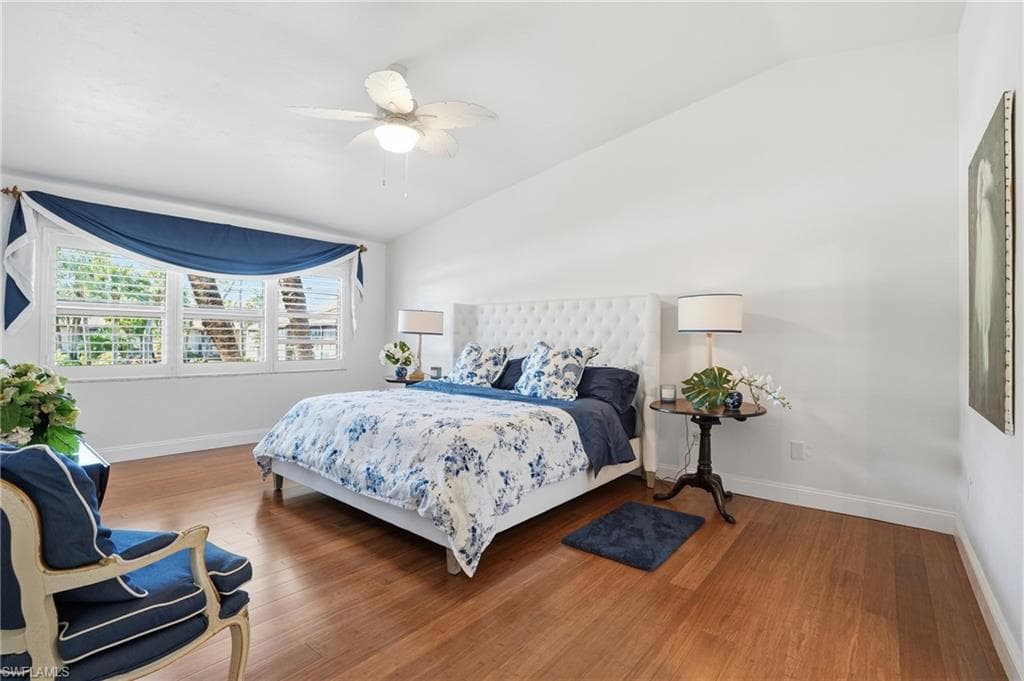 3231 Horse Carriage WAY 10-19