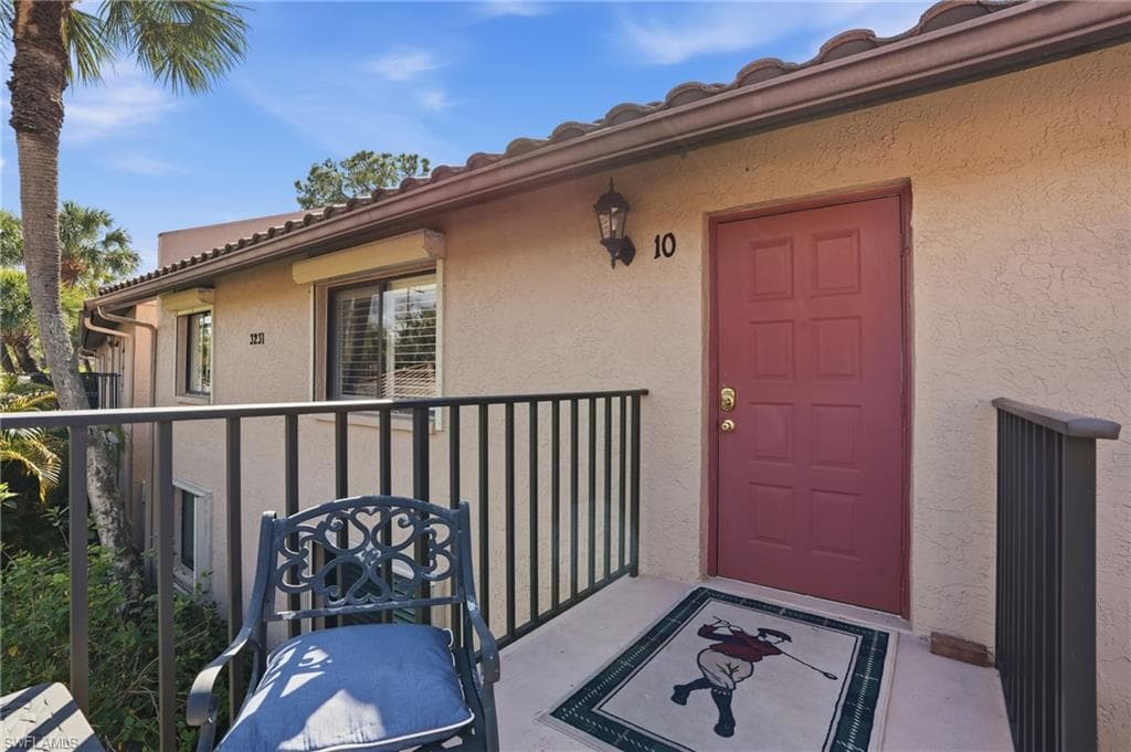 3231 Horse Carriage WAY 10-37