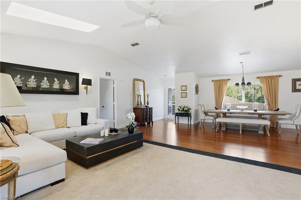 3231 Horse Carriage WAY 10-7