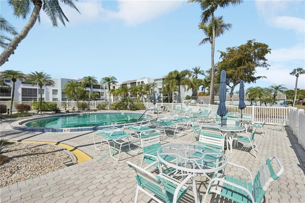 5959 Winkler RD # 305, FORT MYERS FL 33919-31