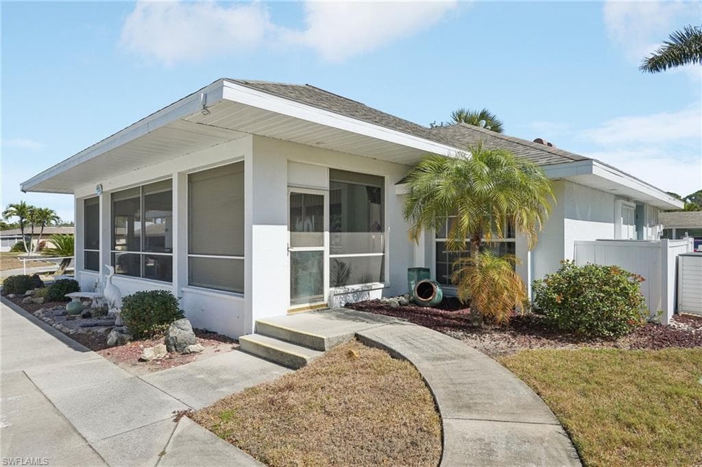 5959 Winkler RD # 305, FORT MYERS FL 33919-36