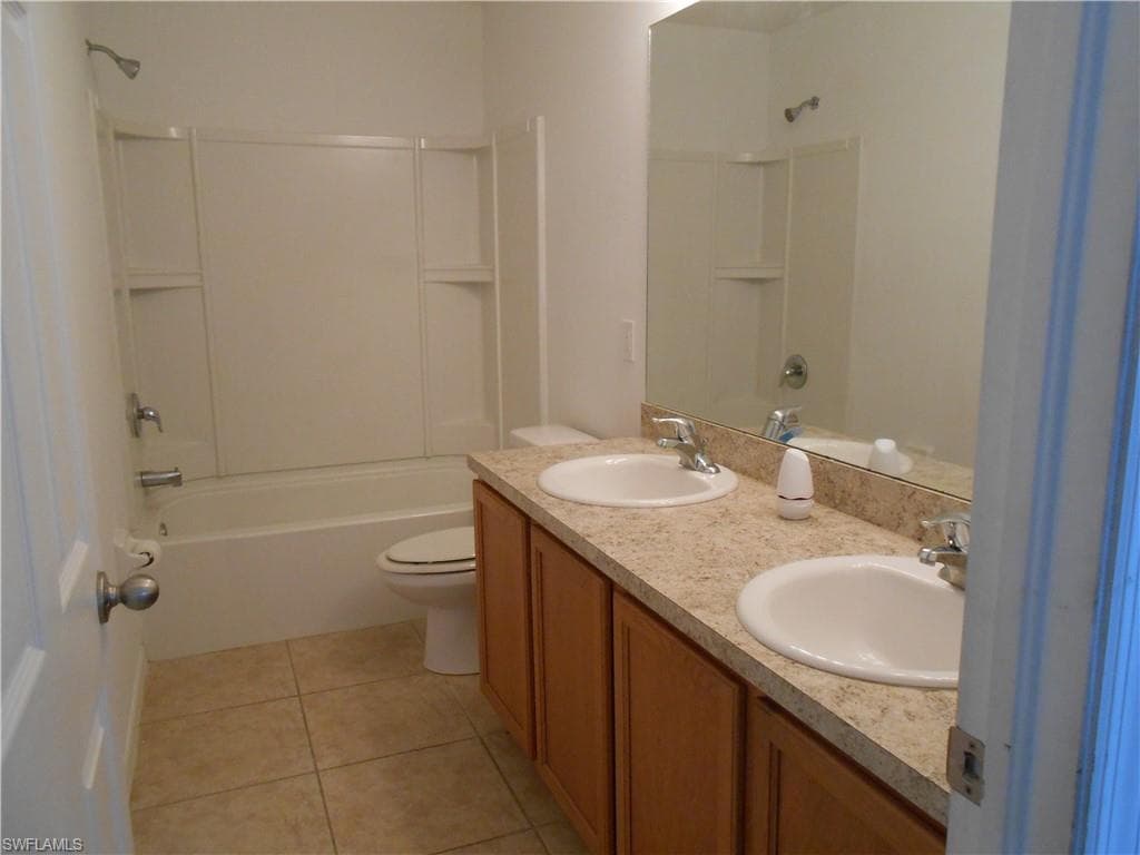 154 Shadowview CT, LEHIGH ACRES FL 33974-28