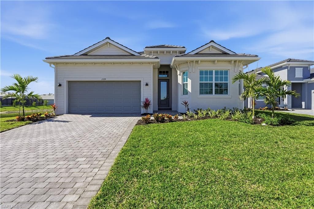 15729 Raveneli CT, FORT MYERS FL 33908-1