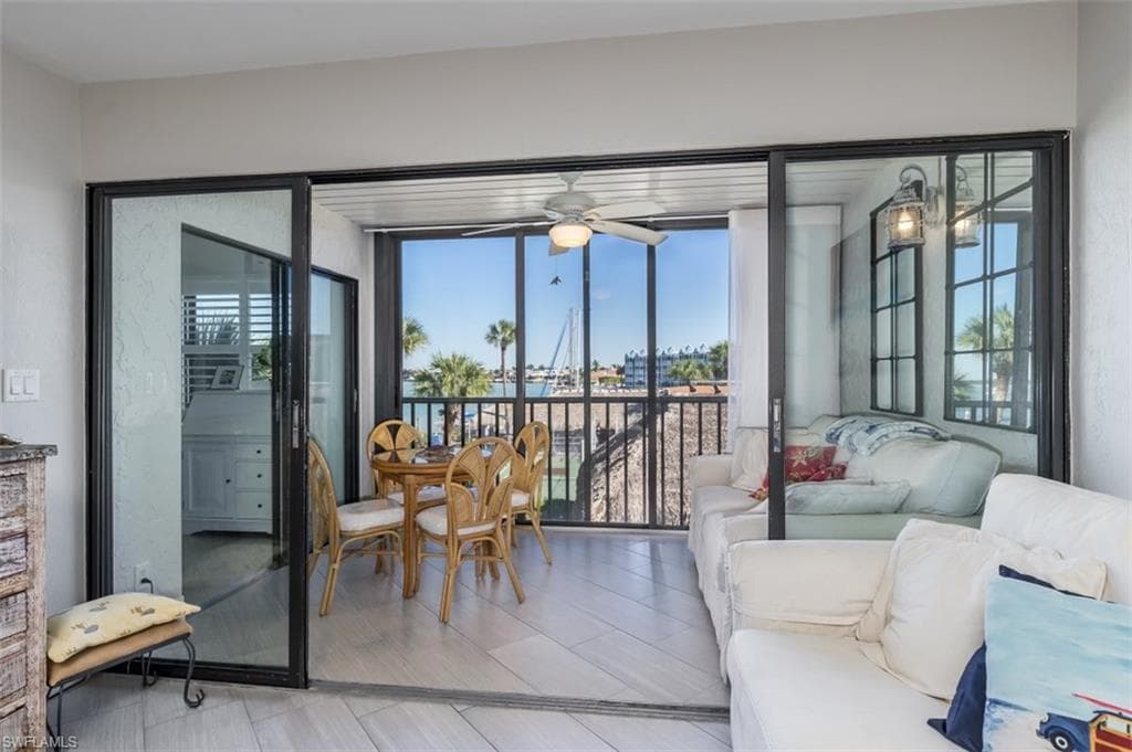 1019 Anglers CV # F302, MARCO ISLAND FL 34145-8