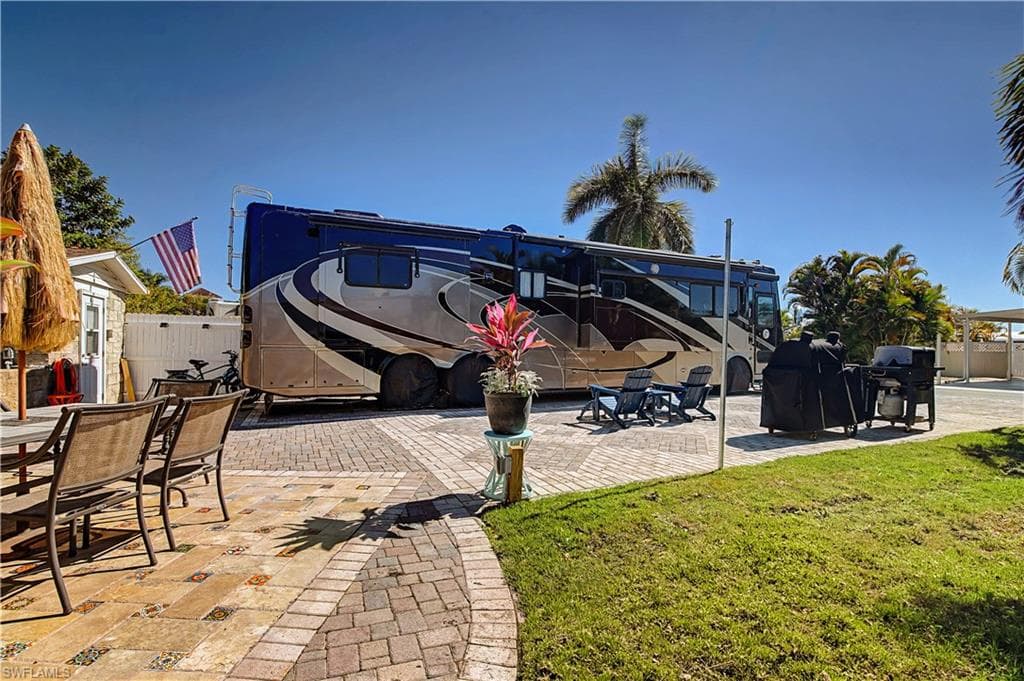 5016 White Sky CIR, FORT MYERS FL 33908-6