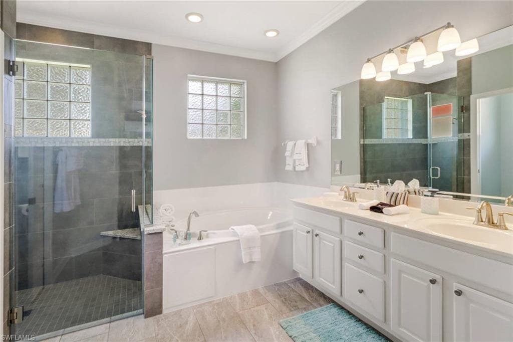 9151 Kings Cove CT-24