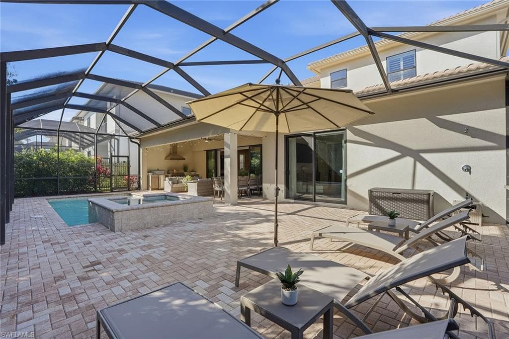 2867 Coco Lakes DR-31
