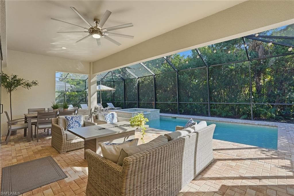 2867 Coco Lakes DR-28