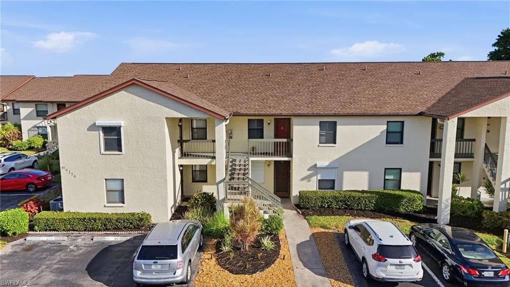 9270 Lake Park DR # 201, FORT MYERS FL 33919-1