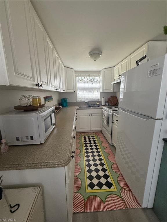 823 Courtington LN 1-7