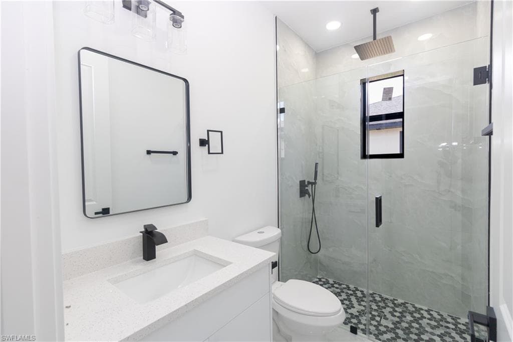 847 Duplex ST E, LEHIGH ACRES FL 33974-13
