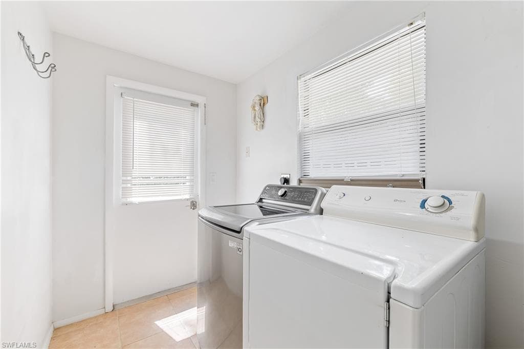 170 5th ST, NAPLES FL 34113-15