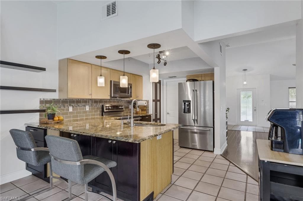 2667 River Reach DR-12