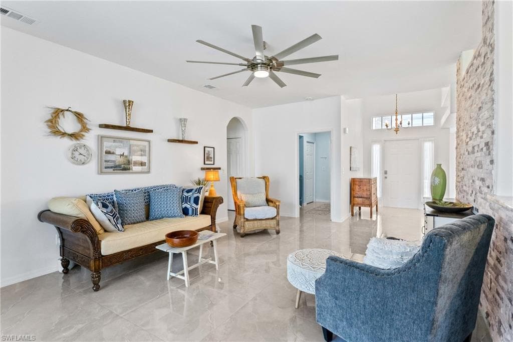 9346 Palm Island CIR, NORTH FORT MYERS FL 33903-11