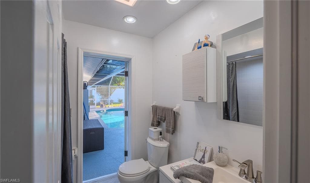 22690 Island Lakes DR-22