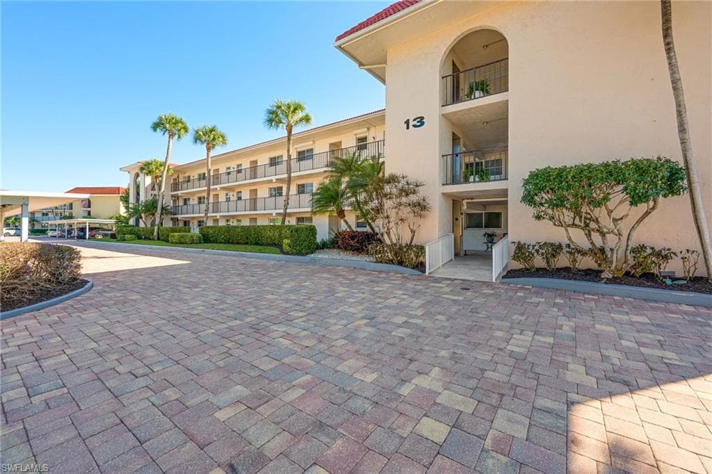 13 High Point CIR N 206-14