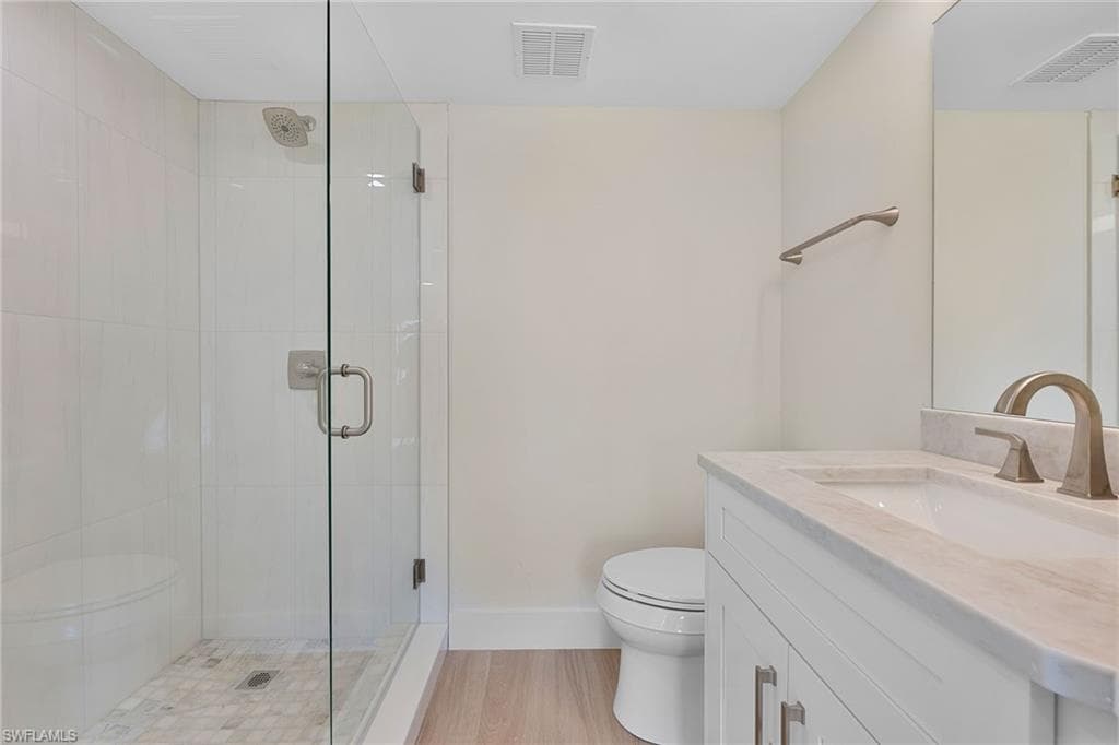 13 High Point CIR N 206-10