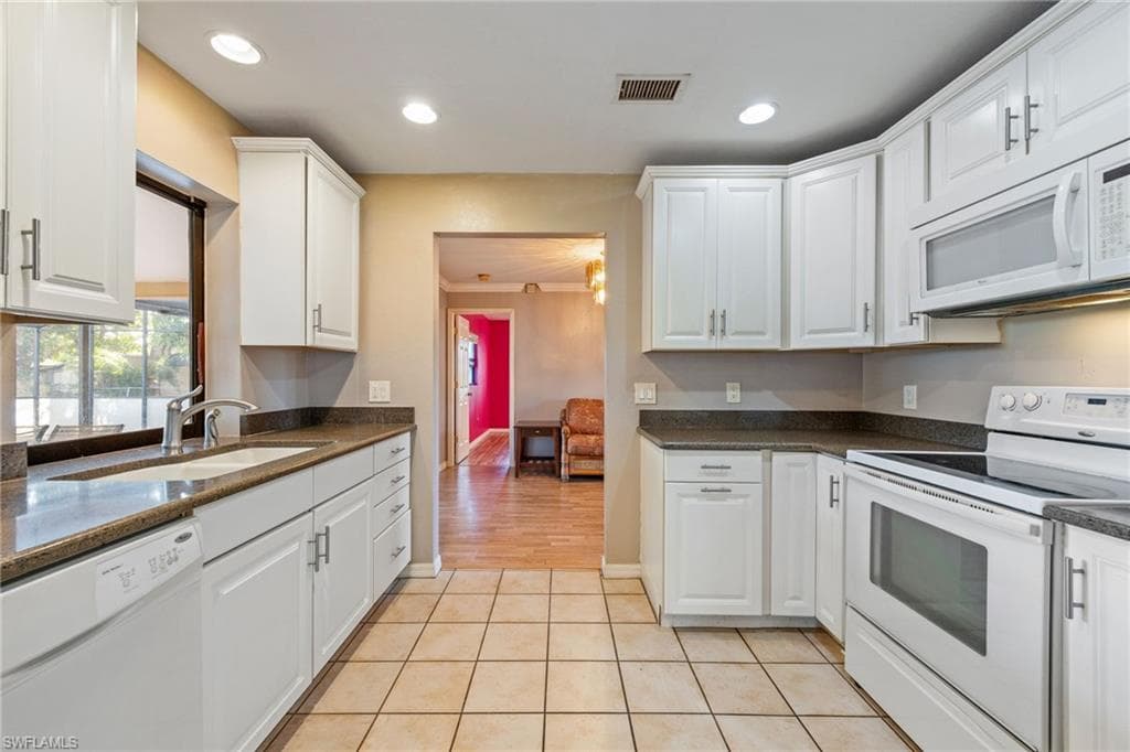 134 Gibson ST, FORT MYERS FL 33905-3