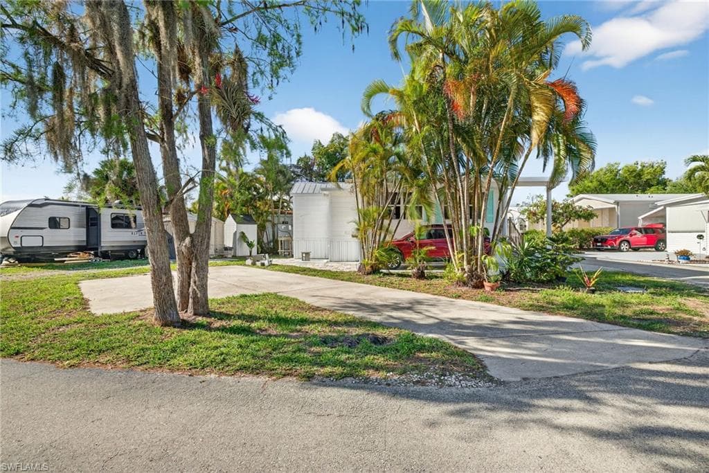 5109 White Sky CIR, FORT MYERS FL 33908-1