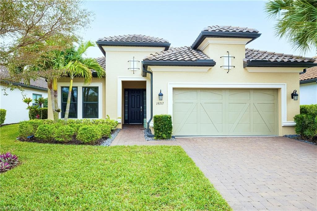 19717 Estero Pointe LN, FORT MYERS FL 33908-2