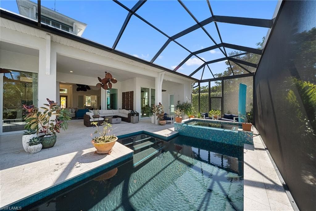 27000 Flamingo DR-26
