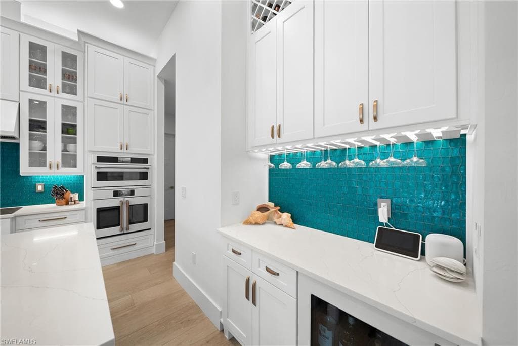 27000 Flamingo DR-16